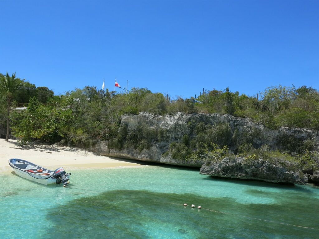 Picture of a boat on the beach in the Dominican Republic. 