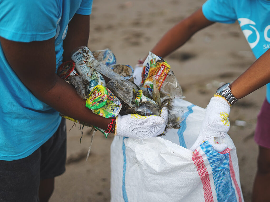 ways to protect the environment essay cleaning up the beach