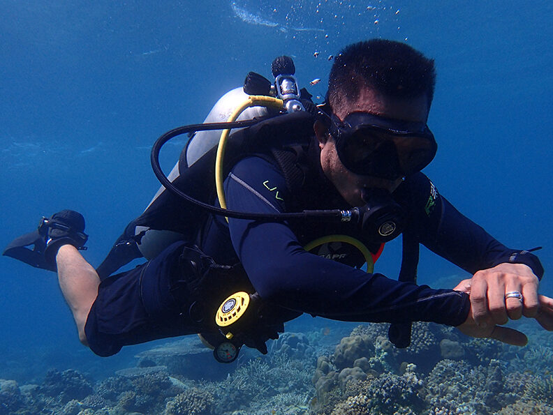 Diver in a horizontal trim position