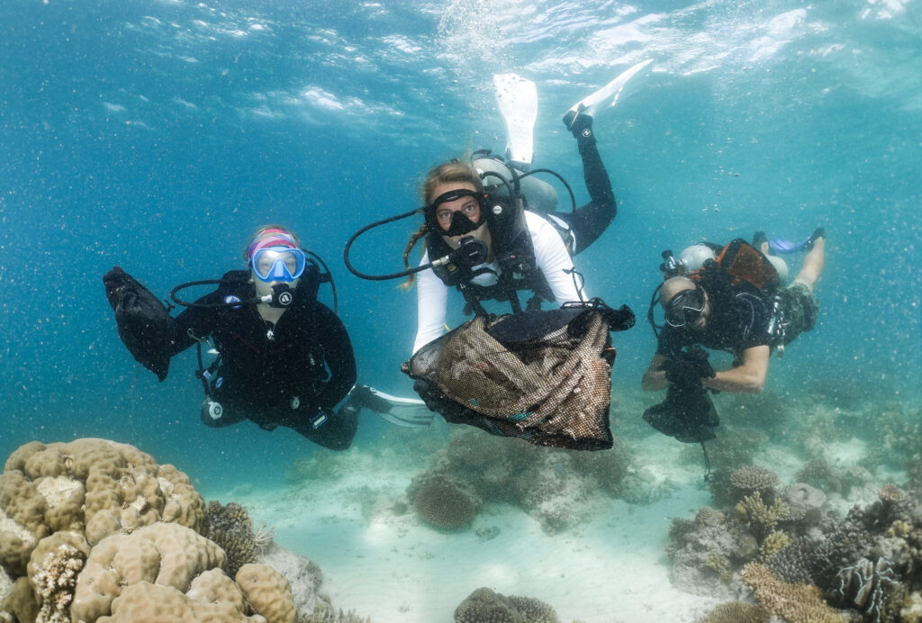 TRACC volunteers on a clean up dive